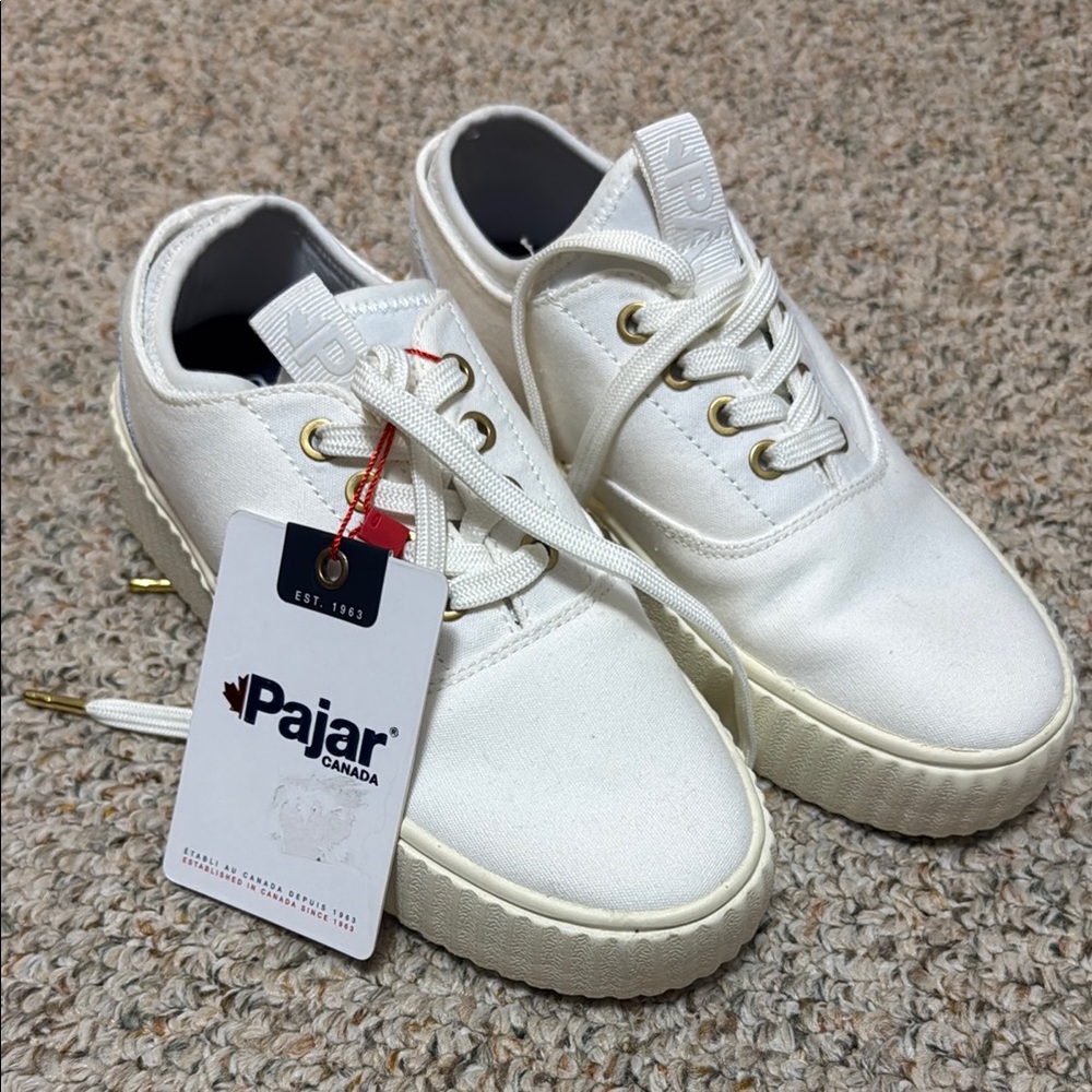 NWT Pajar Canada Caldera Women’s Sneakers
